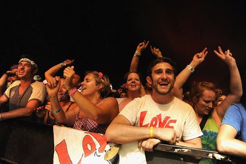 185345_707257024489_4833170_n